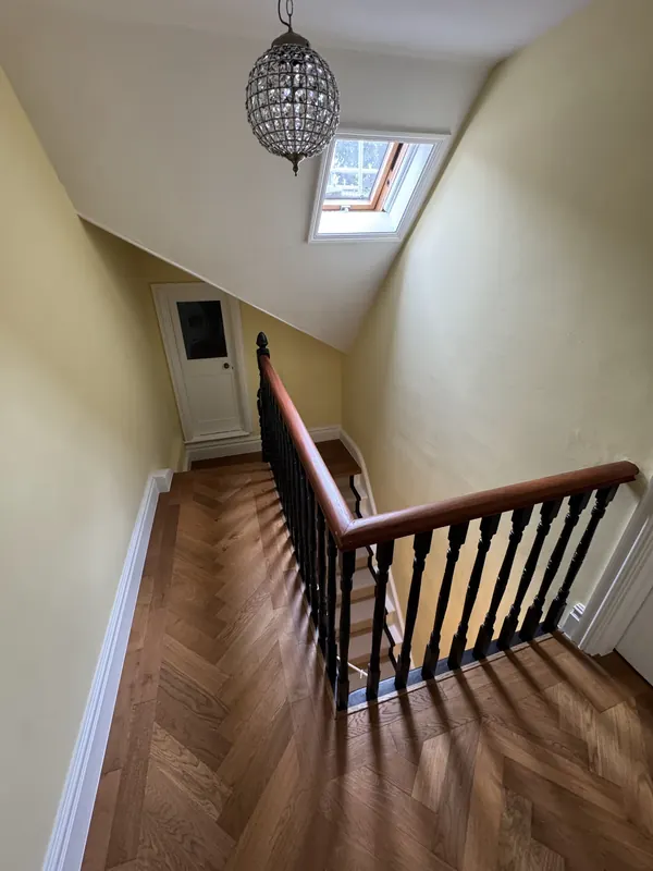 Top landing and stair balustrade
