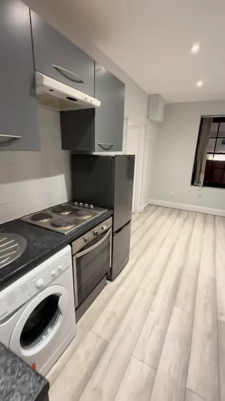 One-Bedroom Flat Makeover — Stanmore