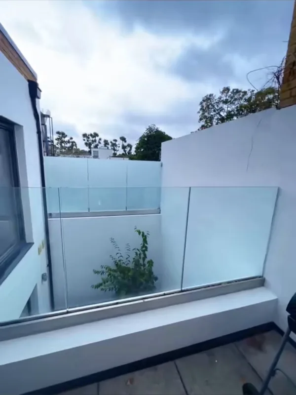 House Exterior & Interior — London