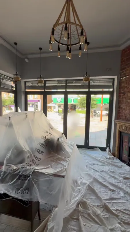 Window dining area: ceilings and walls repainted — during