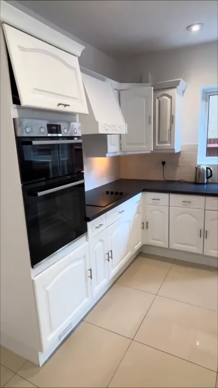 Kitchen Units Painted White — Northwood