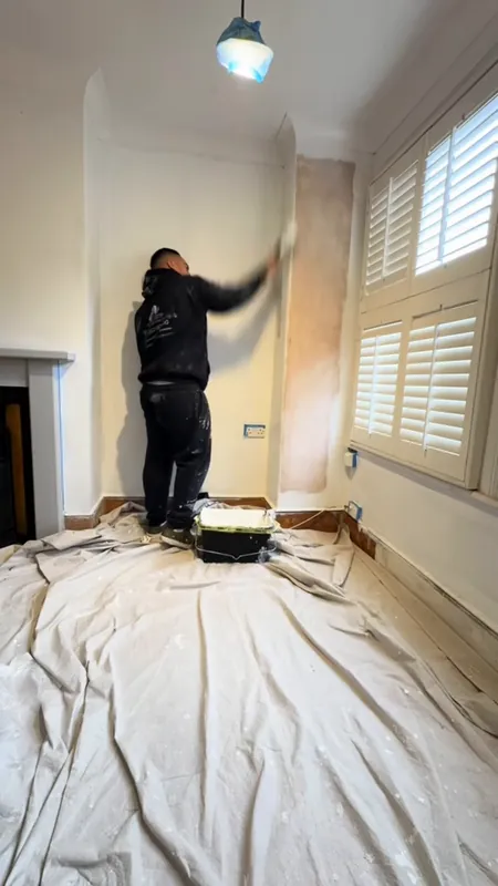 Filling and sanding the walls