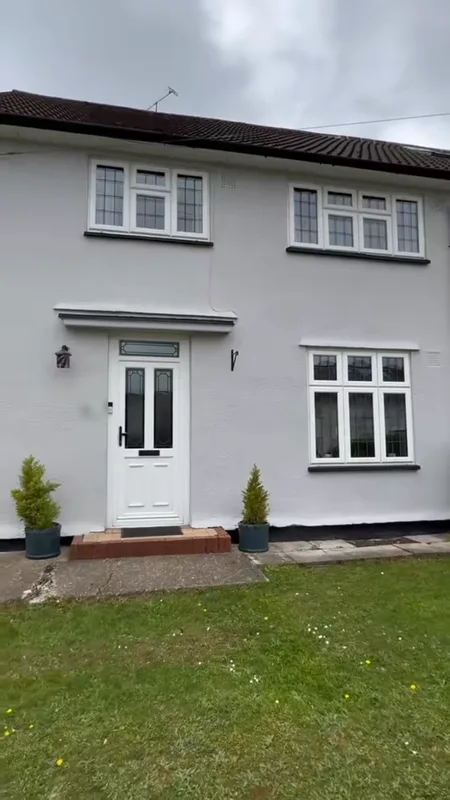 House Exterior Repainted — South Oxhey