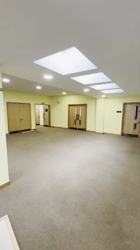 Yellow walls and pillars in the main hall