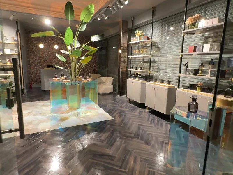 Display shelving by the entrance
