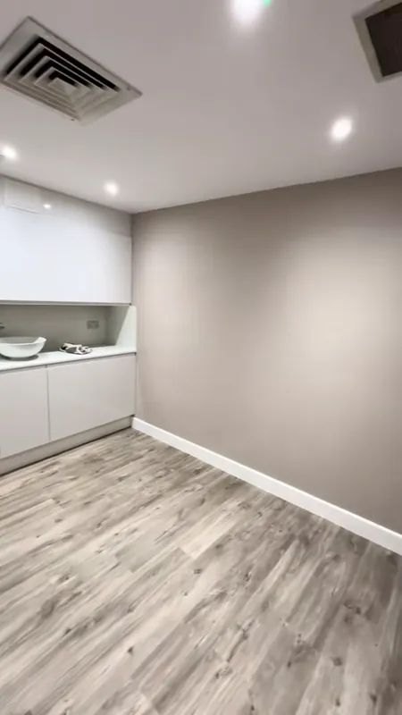 Basement: new flooring, skirting boards and architraves — after